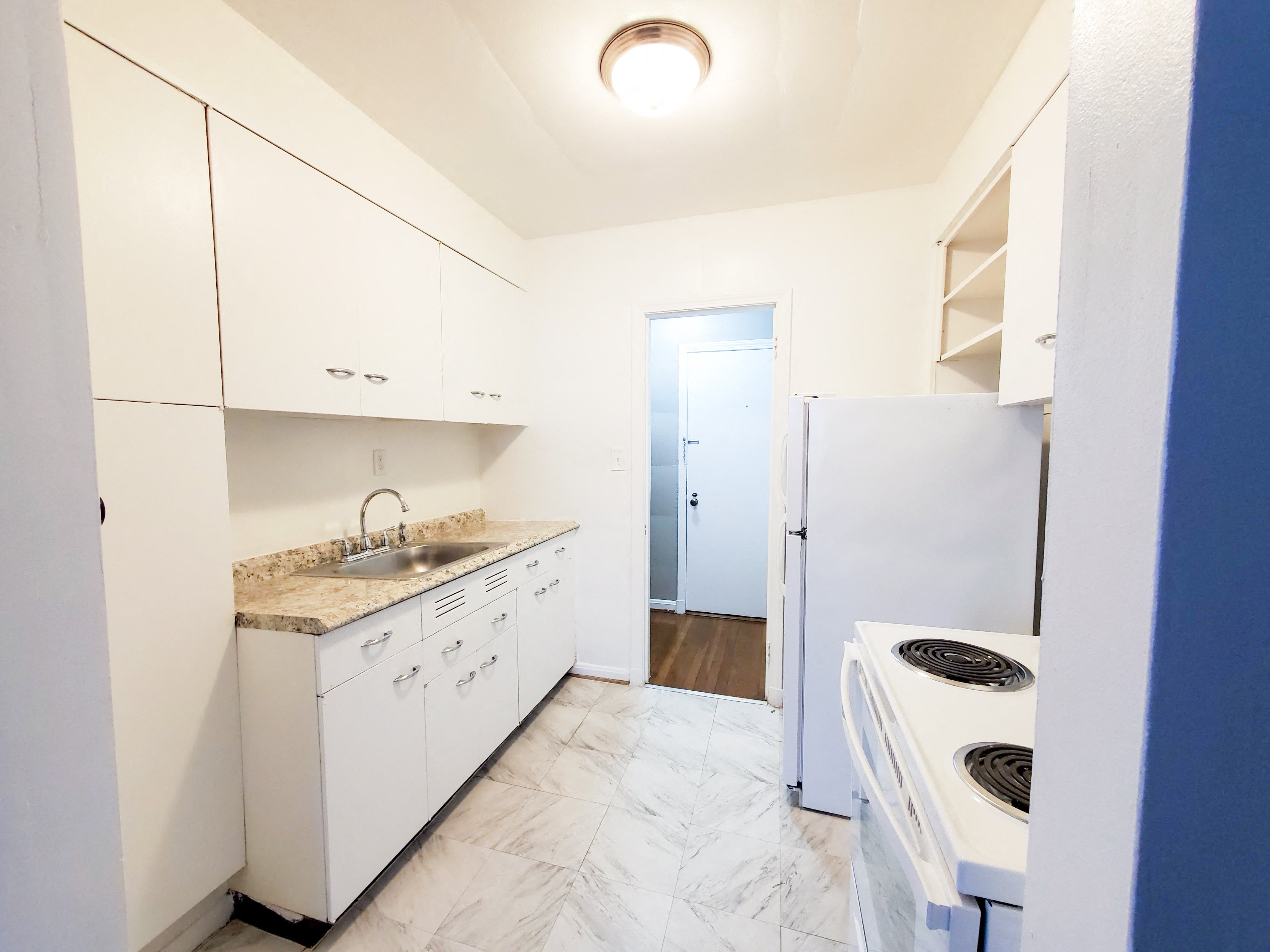 Parkway Manor  Image 5