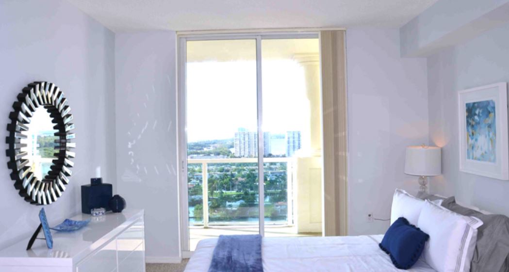 Intracoastal Yacht Club Image 11