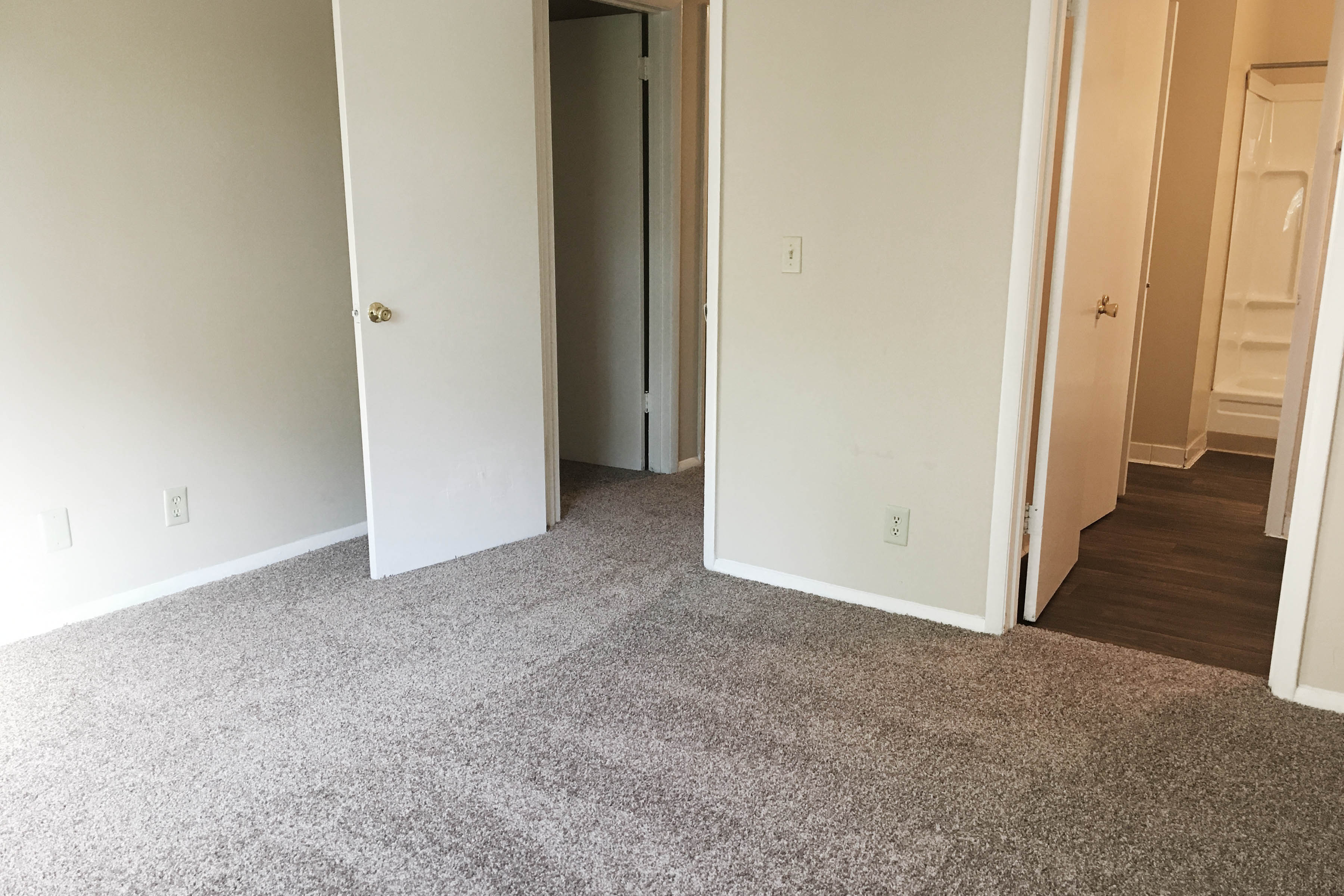 Florence Apartments Image 16