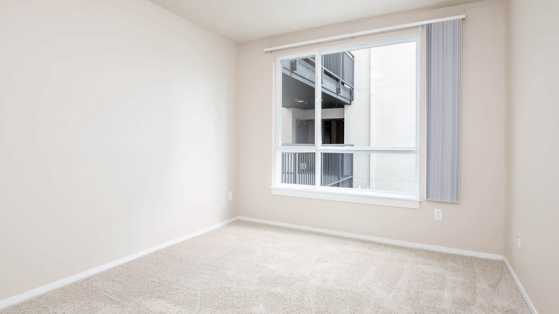 Market Street Village Image 24