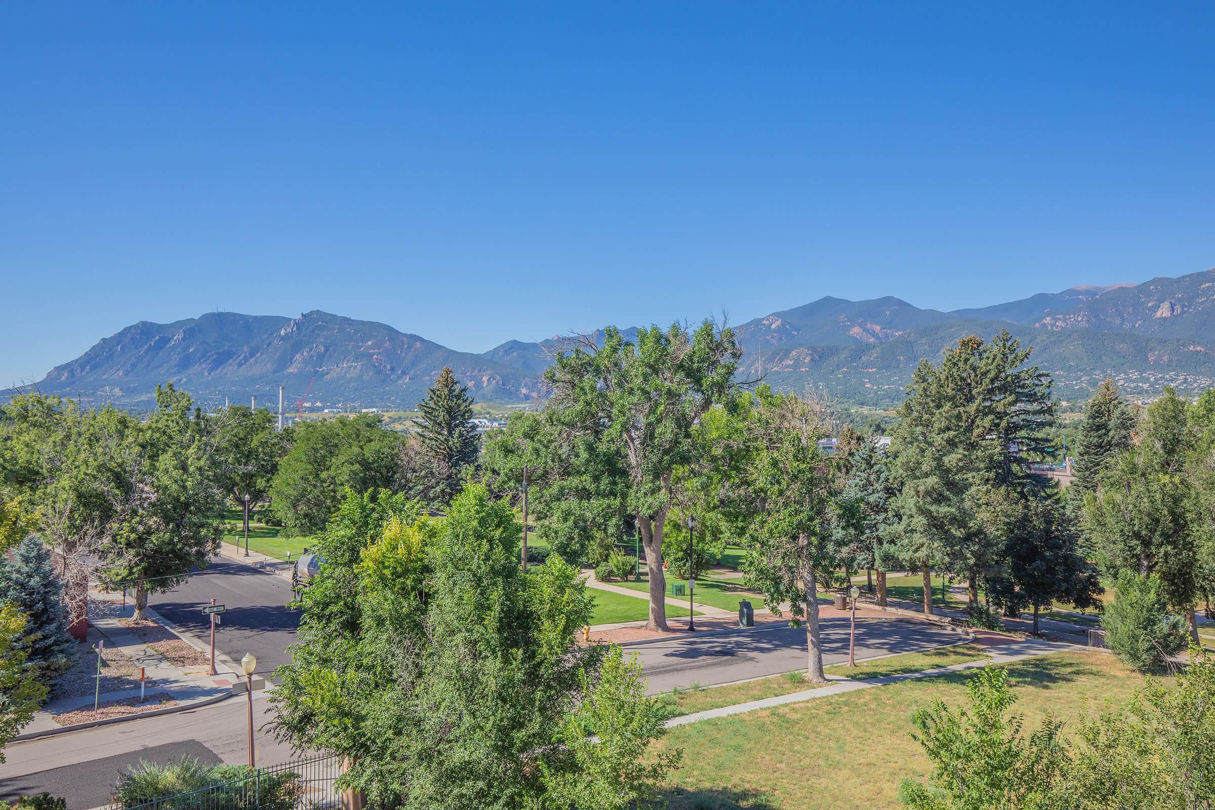 Boulder Crescent Image 16