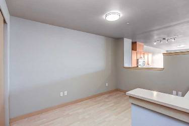 700 Broadway Image 8