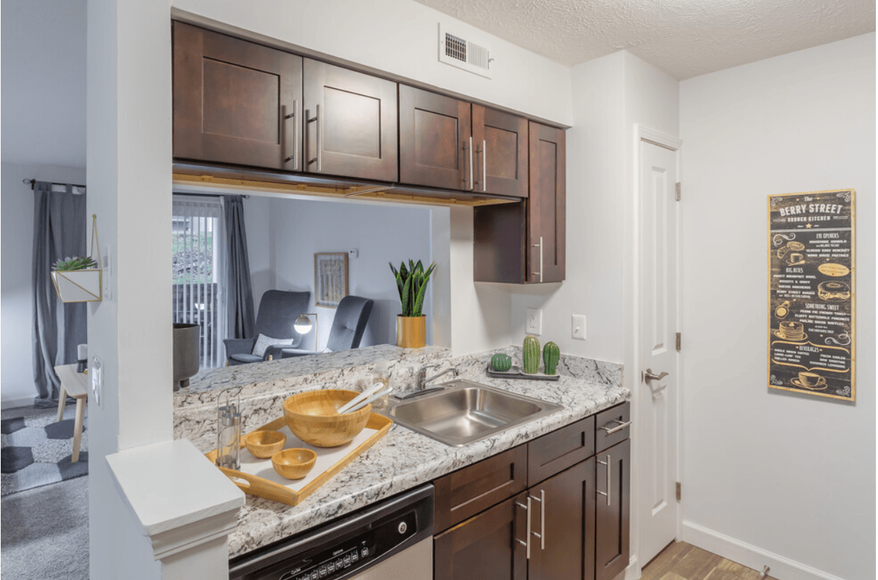 Hilltop Apartments Image 5