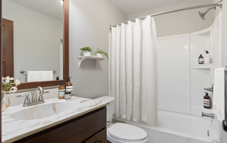 Harbor District Apartments Image 5