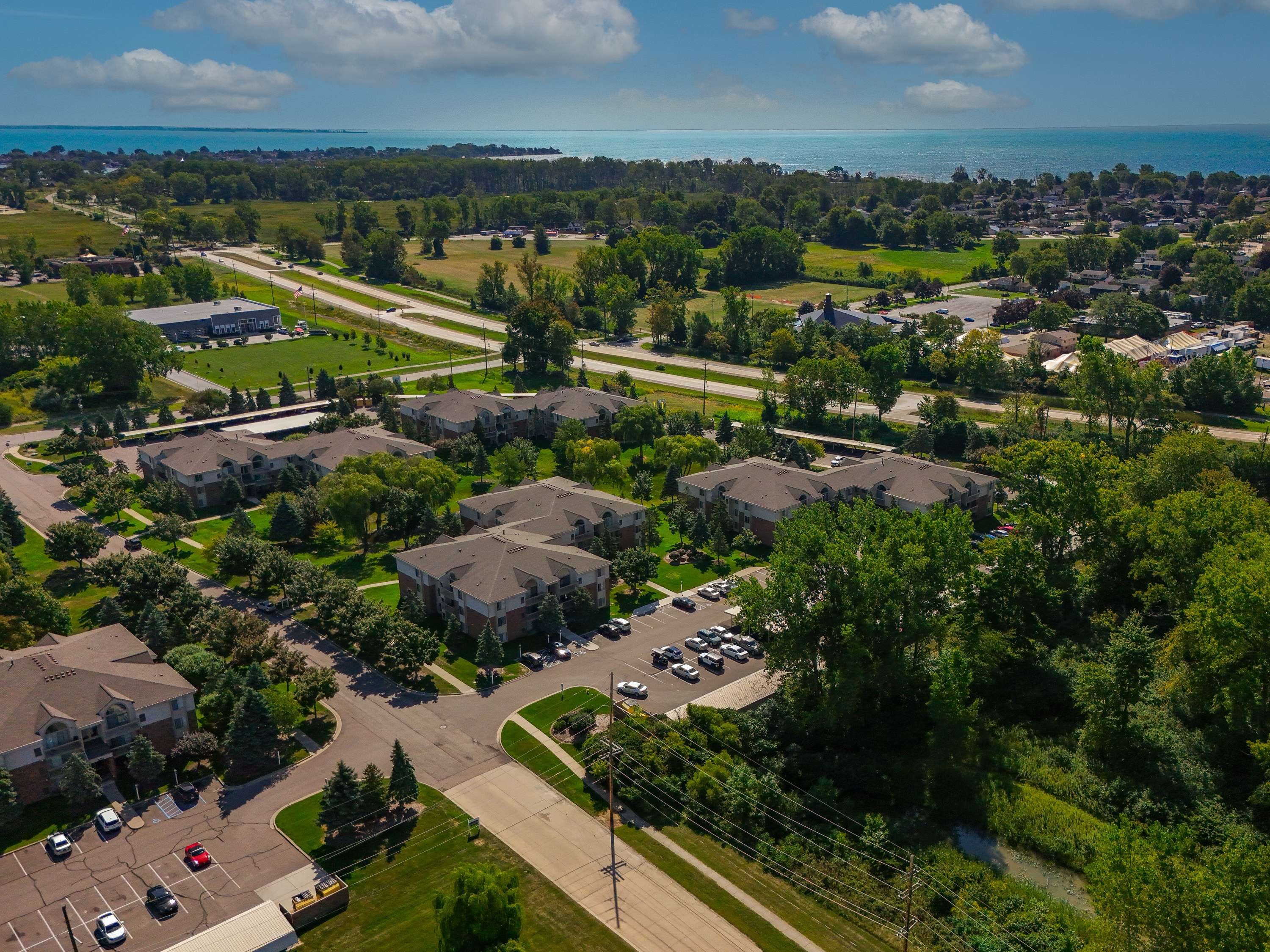 New Apartments for Rent at Prentiss Pointe Apartments in Harrison Township