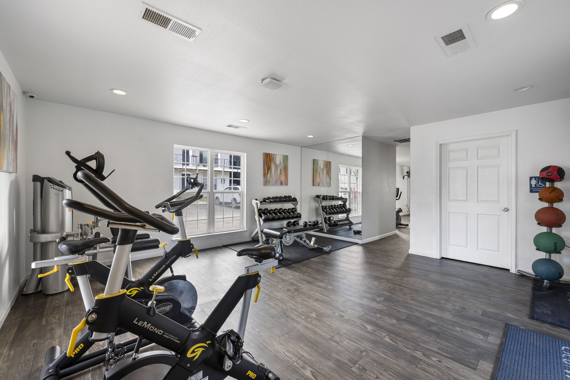 Lockwood Heights Image 23