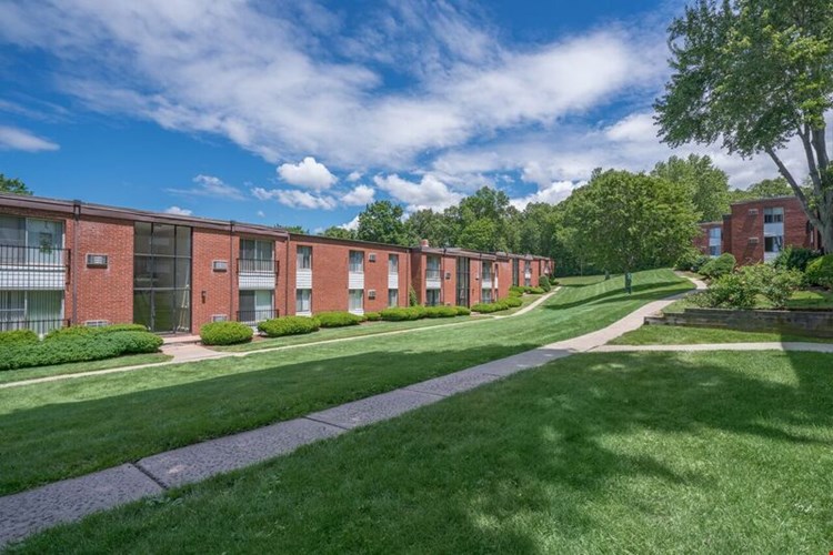 Apartments At Forest Park Rocky Hill Apartmentsearch Com