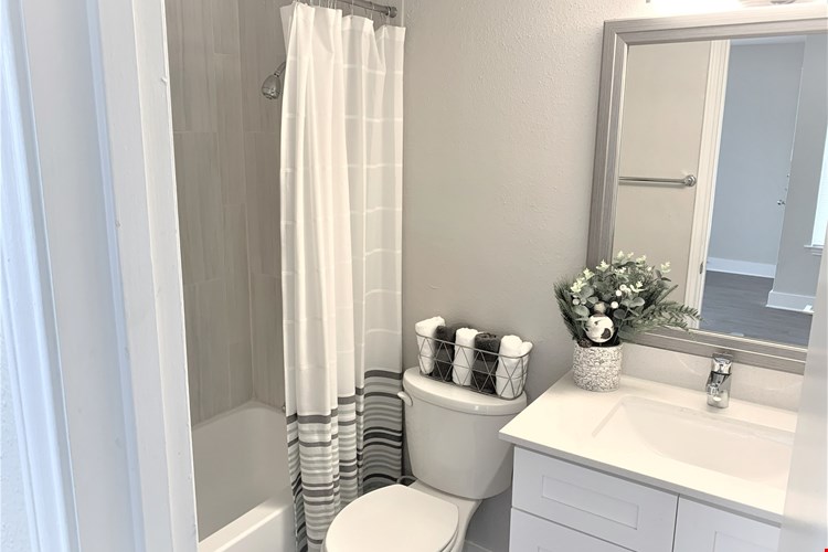 Centennial Place Image 11