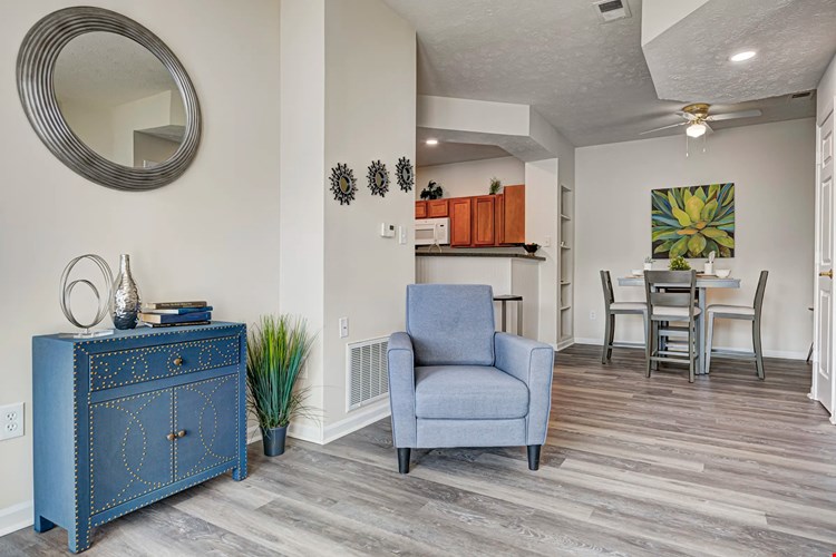 Autumn Chase Image 6