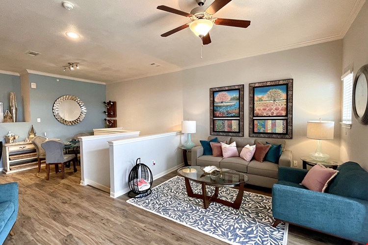 The Abbey at Stone Oak Image 1