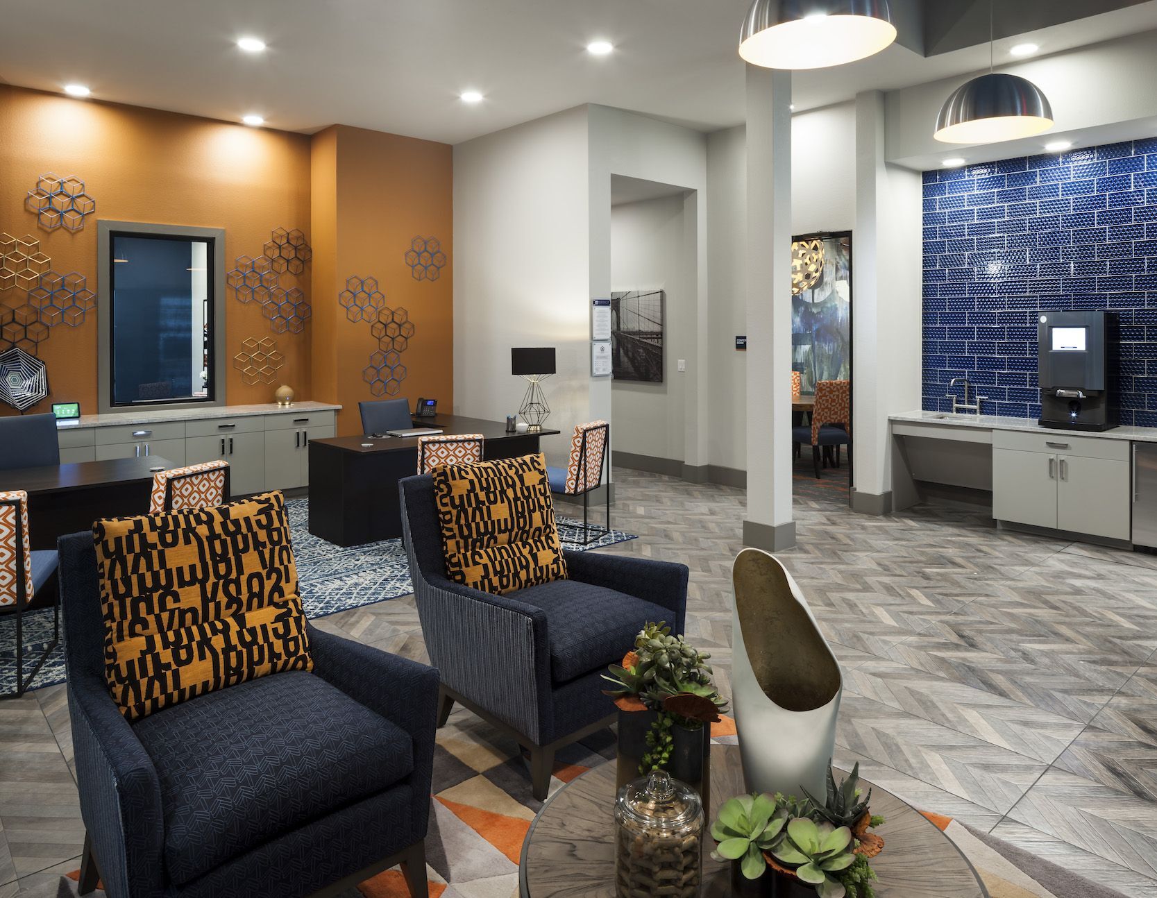 Axiom HUB 121 Image 6