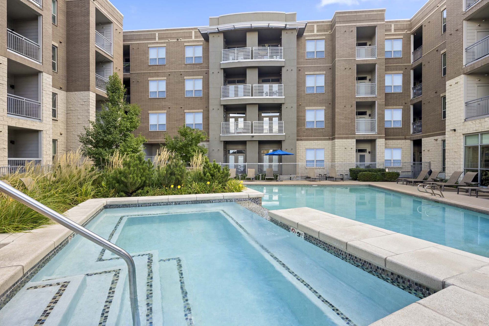 Camden Lincoln Station Image 21