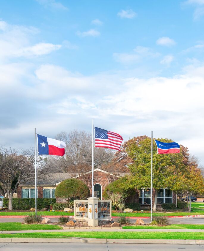 Charter Oaks Image 4