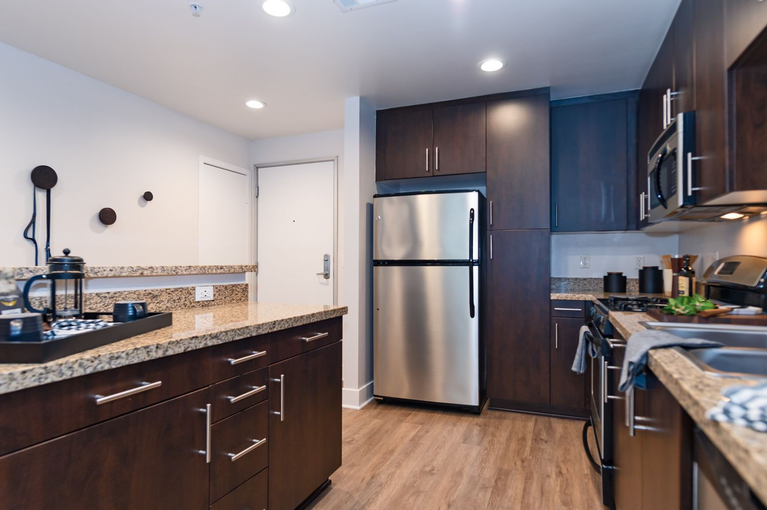 IMT Gallery 421 Image 7