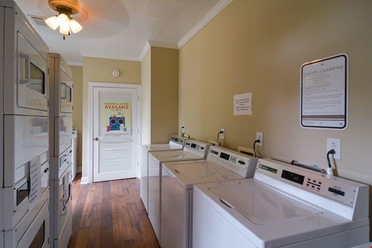 Huntington Chase Image 17