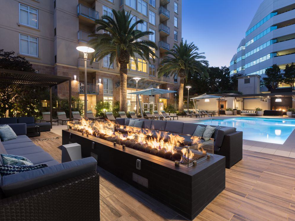 Sundeck with Outdoor Fire Pit and Lounge Seating