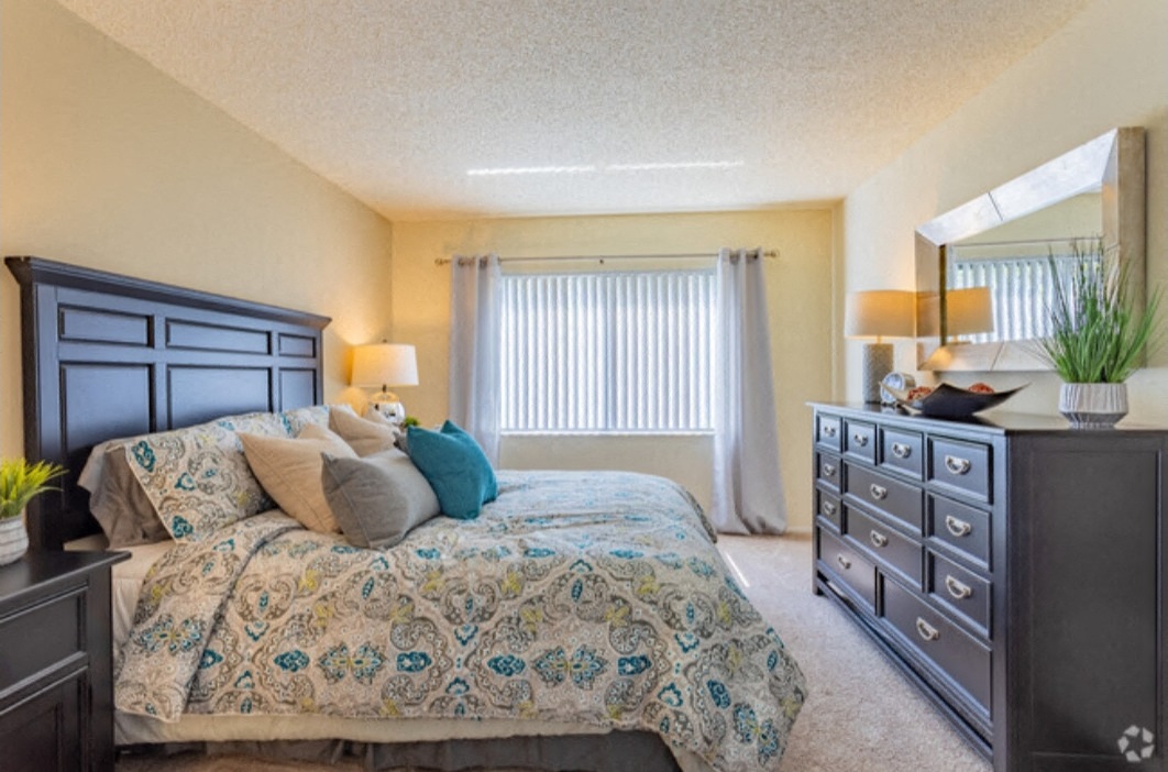 Bay Club Apartment Homes Image 6