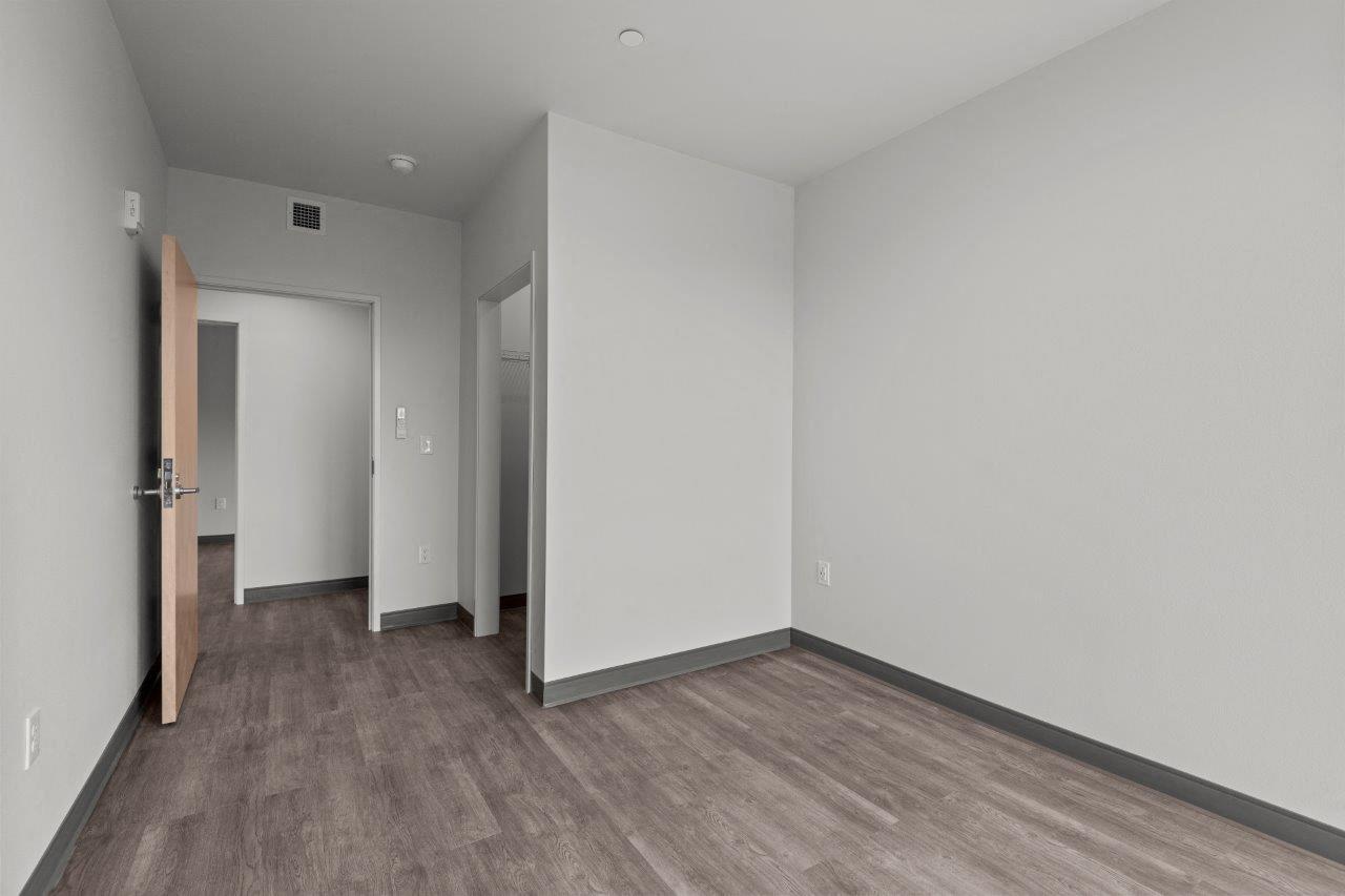 Ironside Apartments Image 15