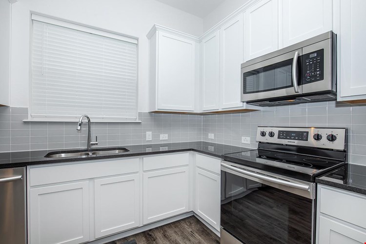 Trailside Oaks Image 20