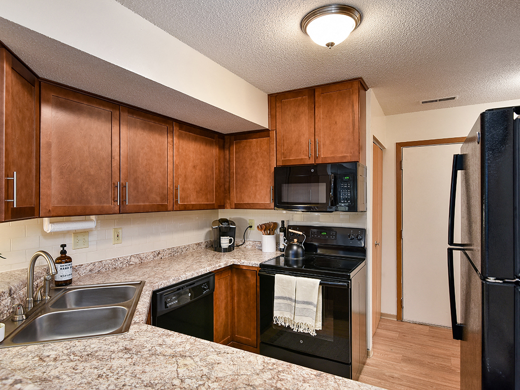 Birch Lake Townhomes Image 11