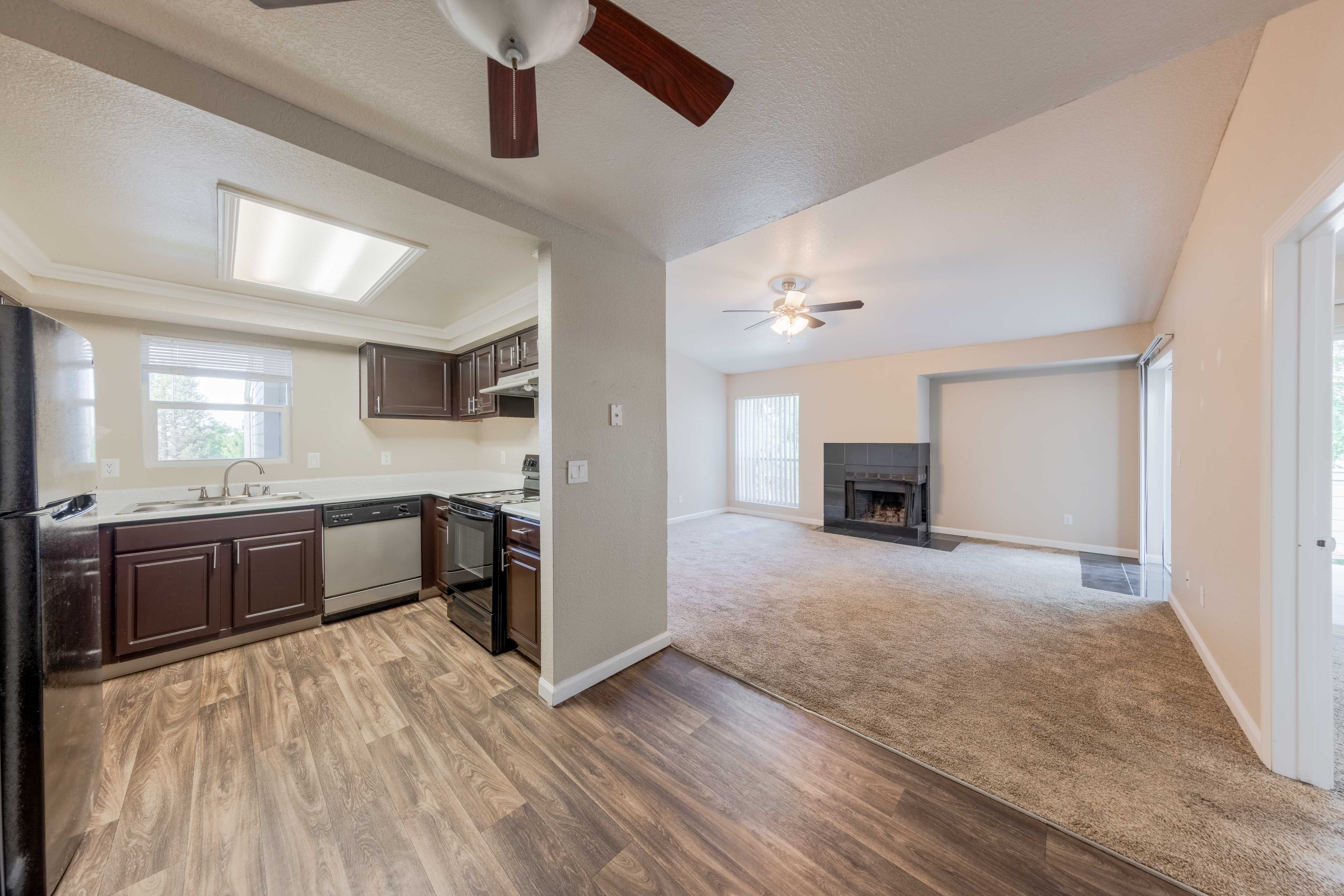 The Lodge at McCarran Ranch Apartment Homes Image 6