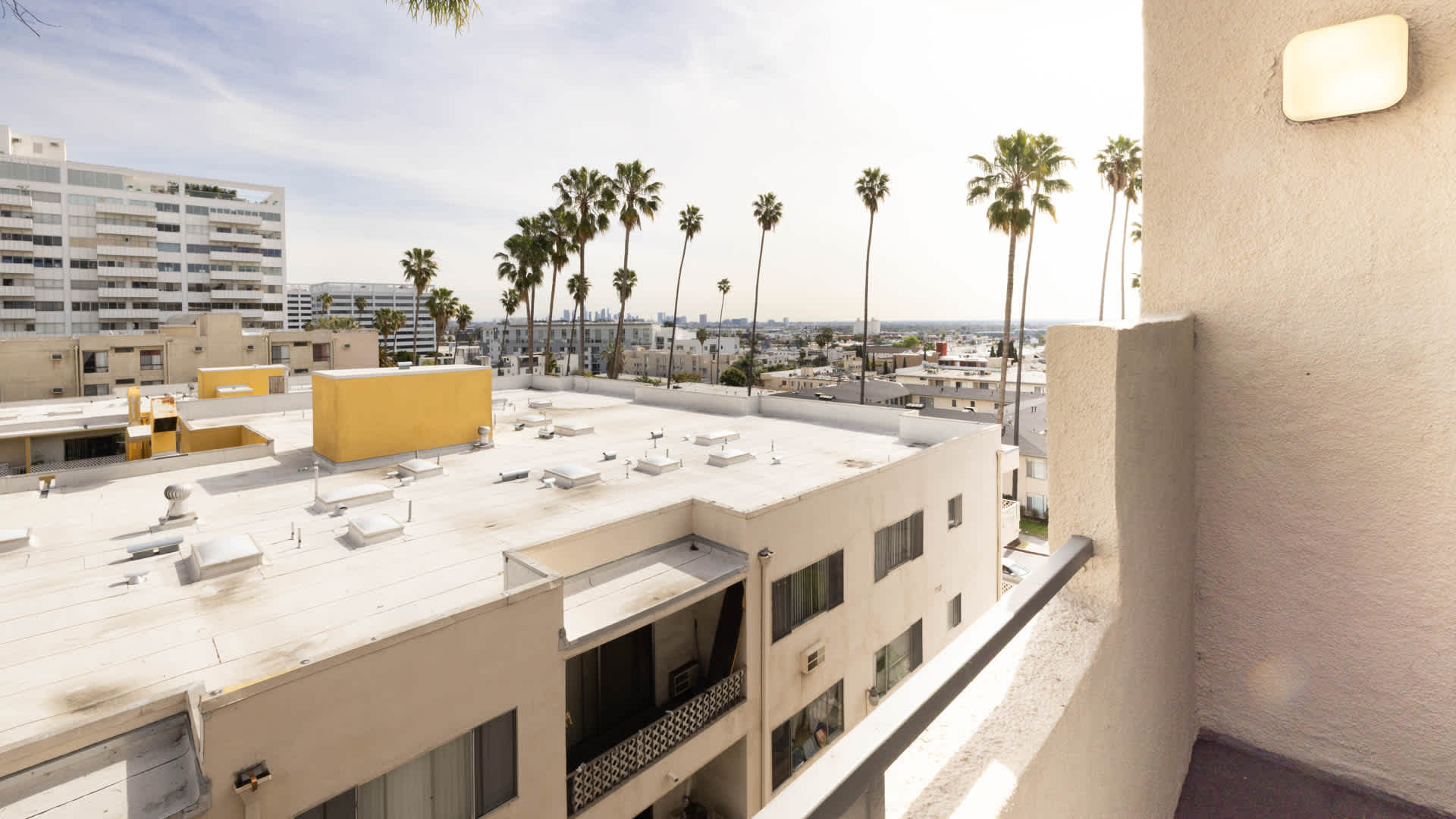 Vantage Hollywood Image 20