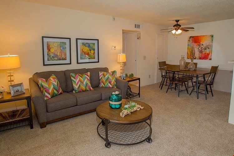 Country Hollow Image 10