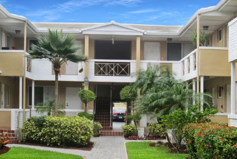 Bal Harbour Collins Image 1