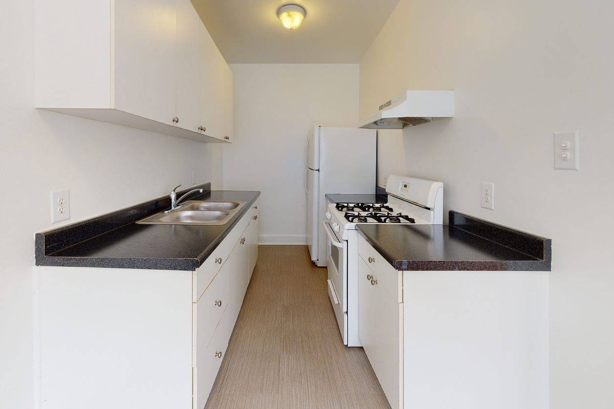 Ellis Court Image 3