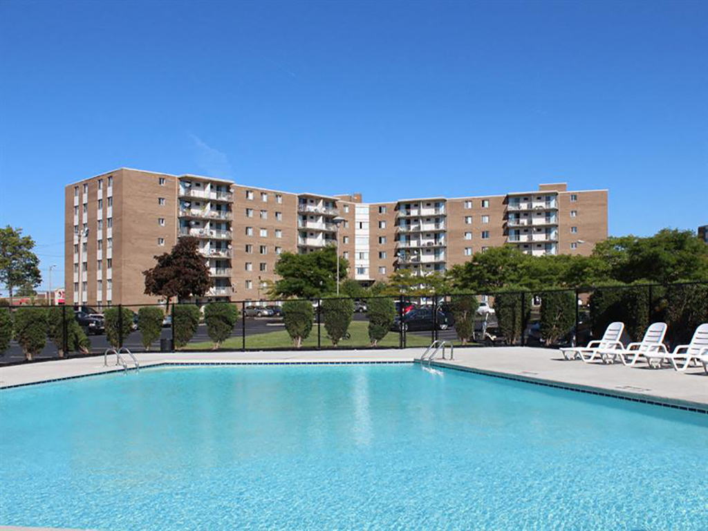 Trinity Towers Image 11