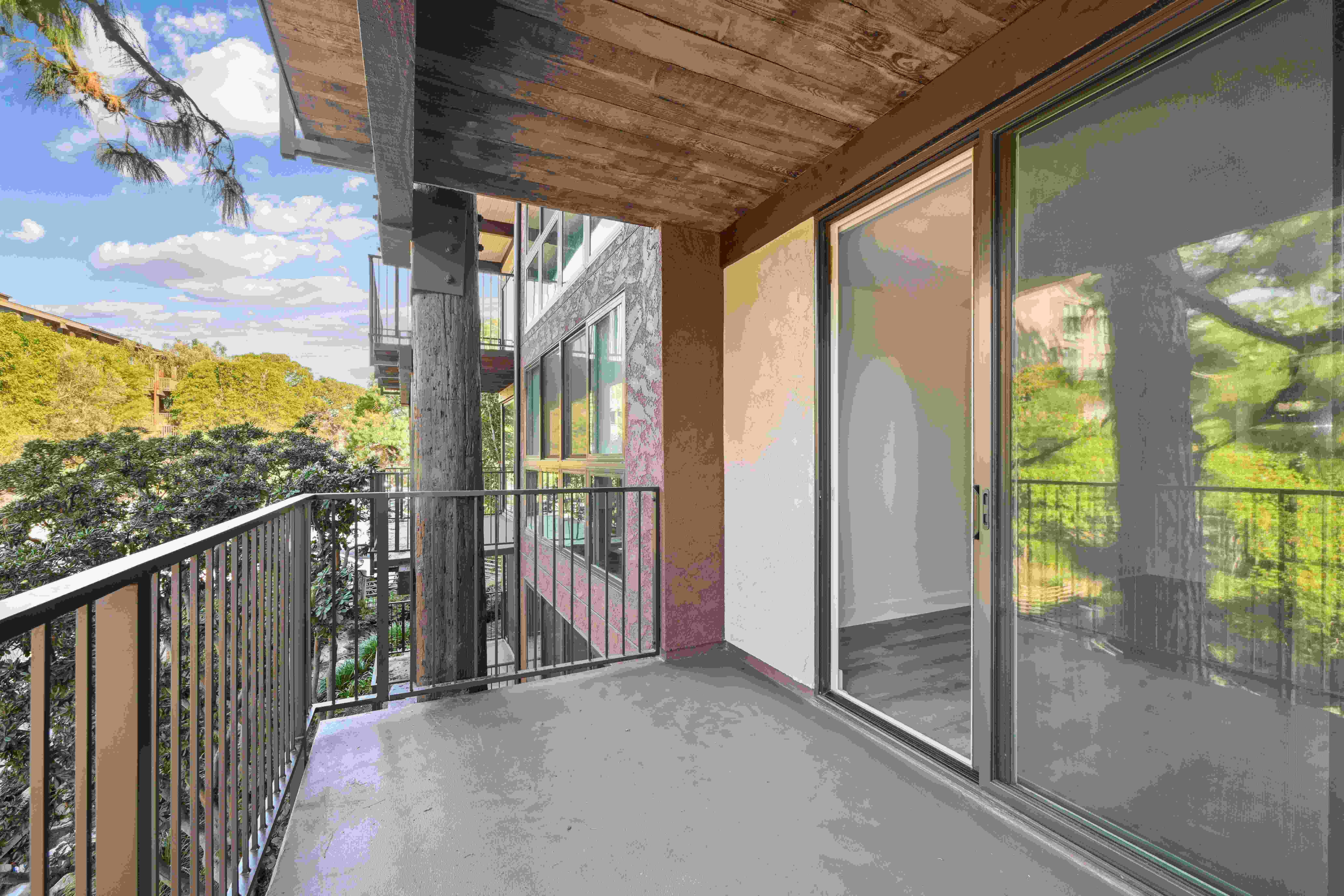 Mariners Village Image 12