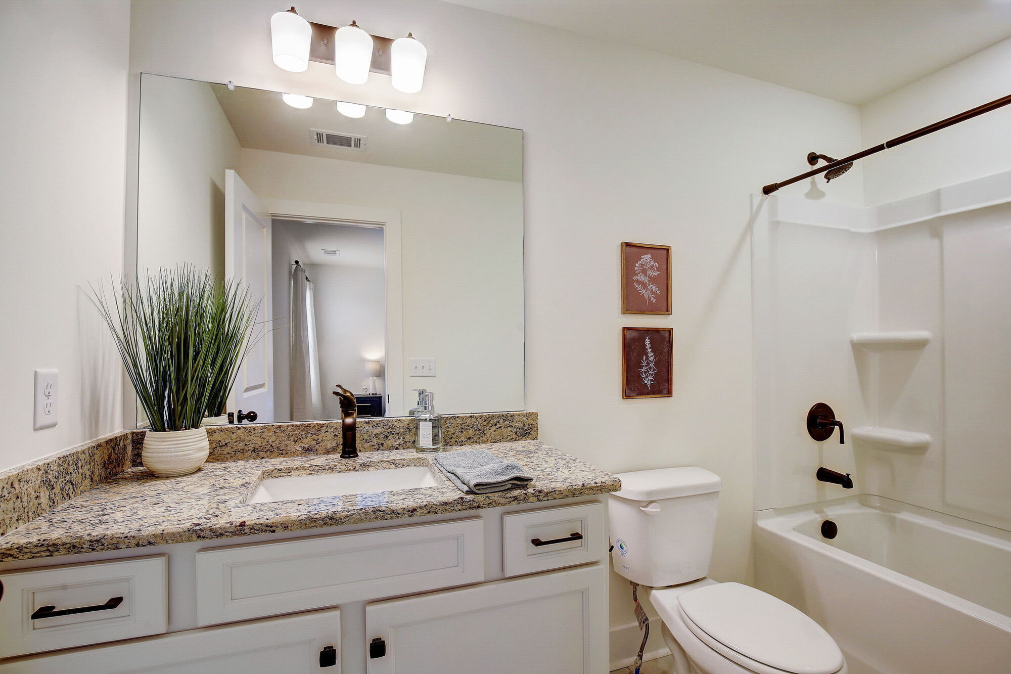 Blakeney Commons Townhomes Image 12