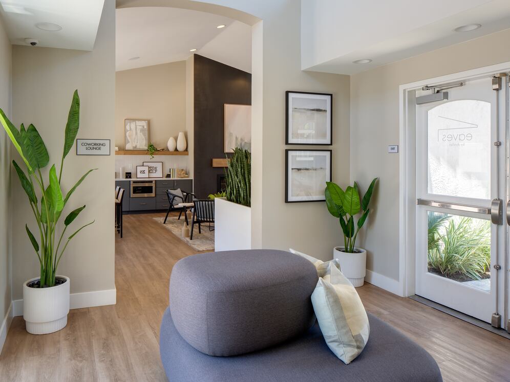 Lobby and coworking lounge