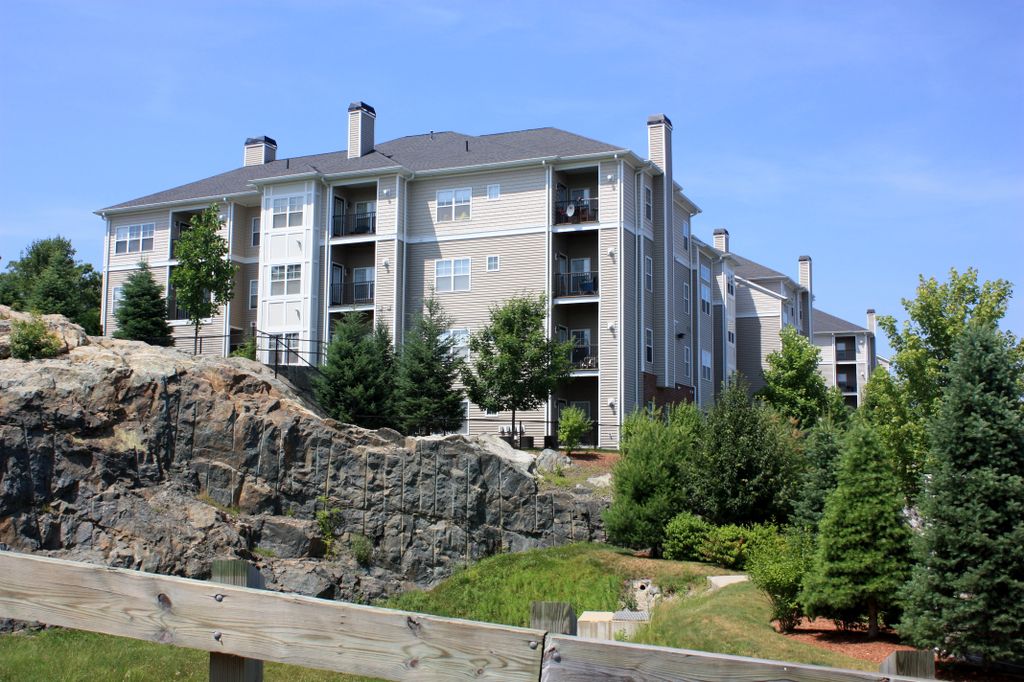The Ridge Luxury Apartments, Waltham - (see pics & AVAIL)