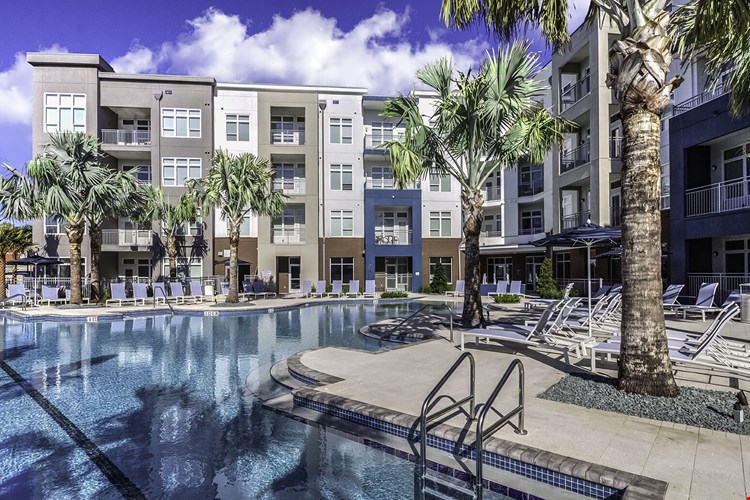 Solstice Apartments Image 16
