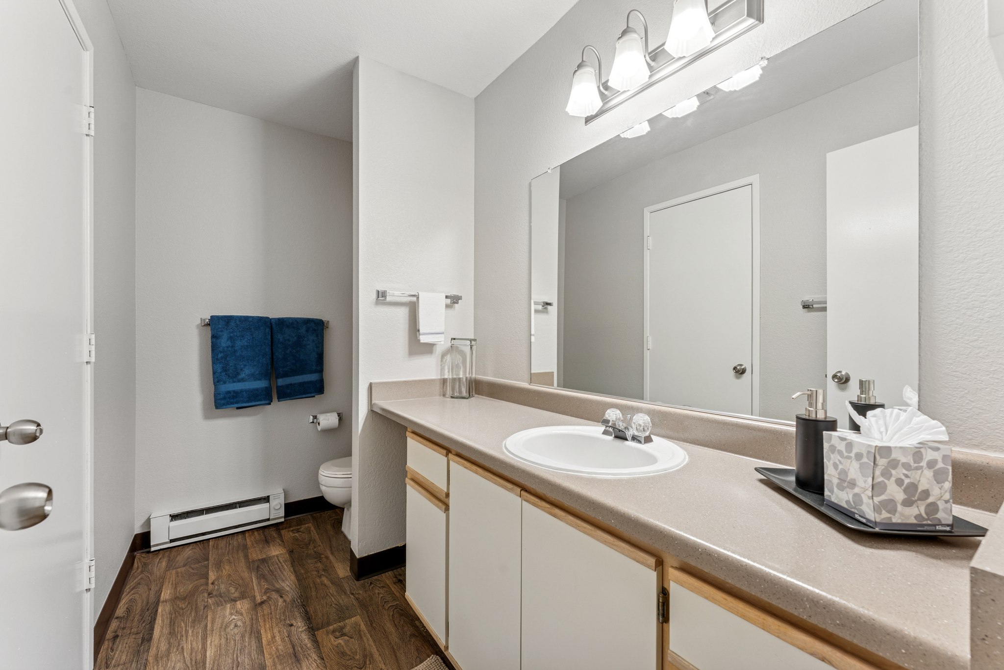Secondary Bath | 2-Bedroom | Clermont