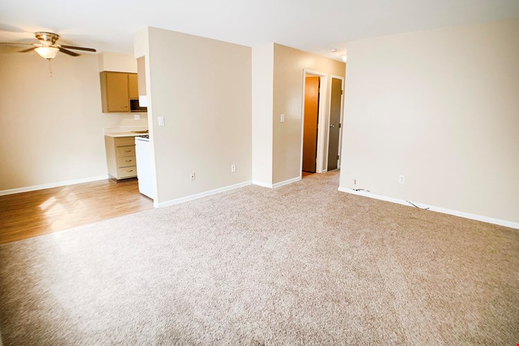 Sharondale Woods Apartments Image 37