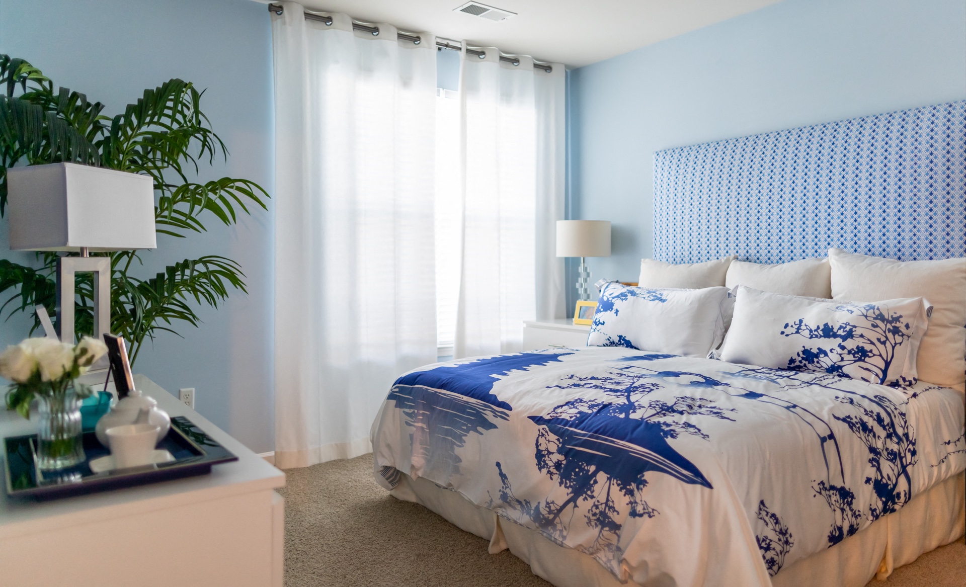 Large Bedrooms to Accommodate Furniture