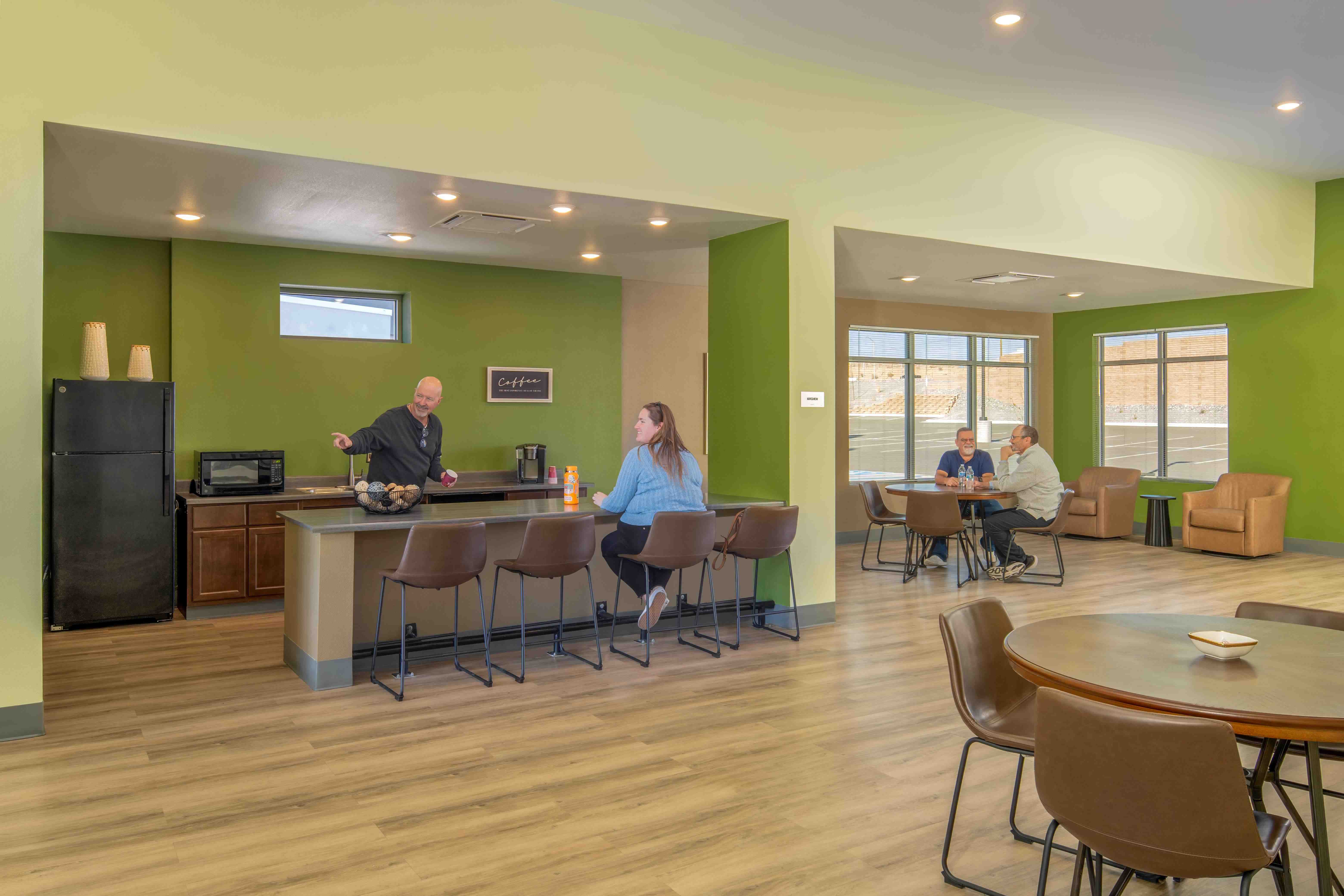 Casa de Encantada Senior Apartments Image 8