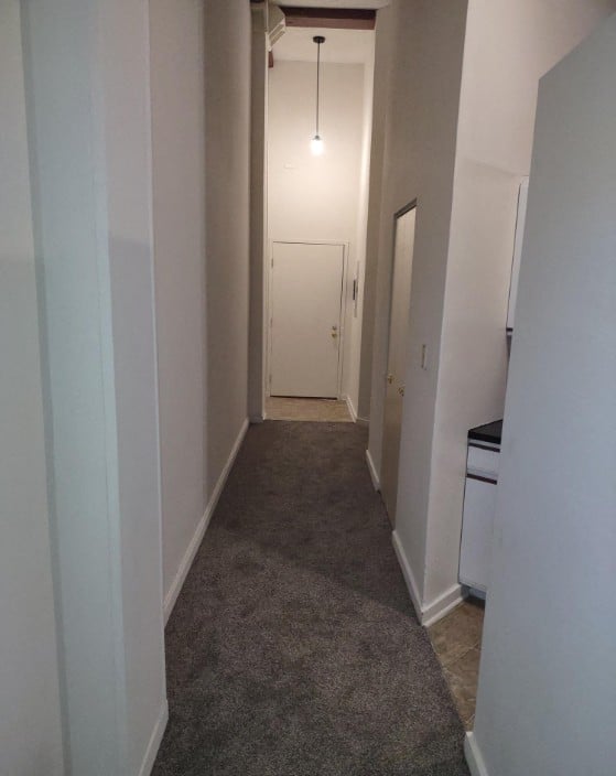 Marlboro Classic Apt & Redwood Square Image 79