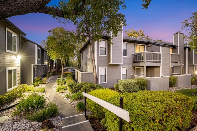 Sandpiper Village Apartment Homes Image 4