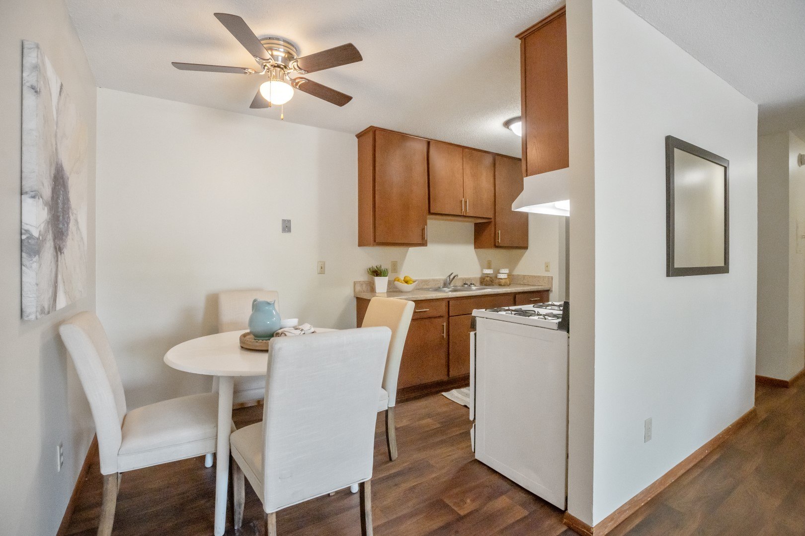 Point of America Apartments Image 3