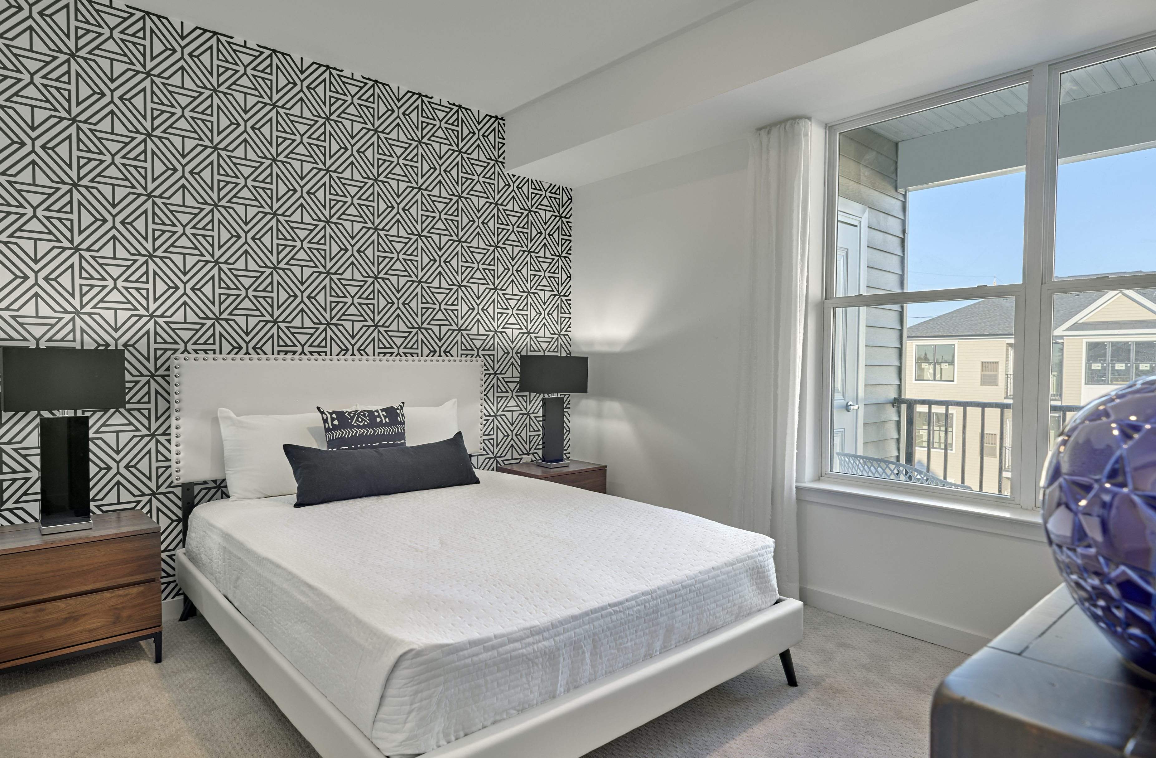 Central and Oak Image 2