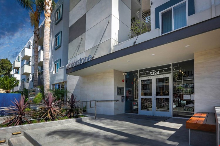 Waterstone at Metro Image 2