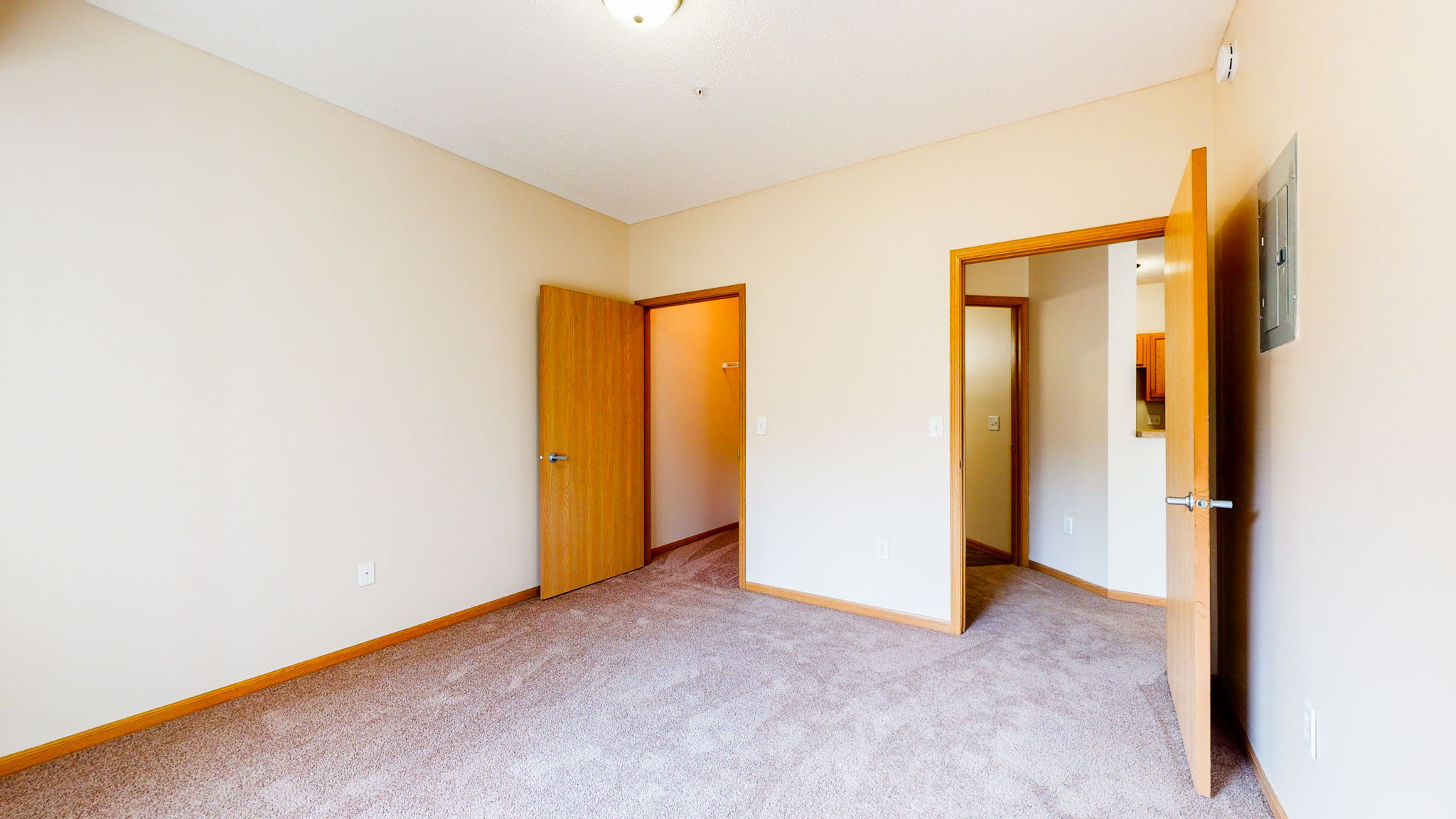 Pine - 1 bedroom/1 bath