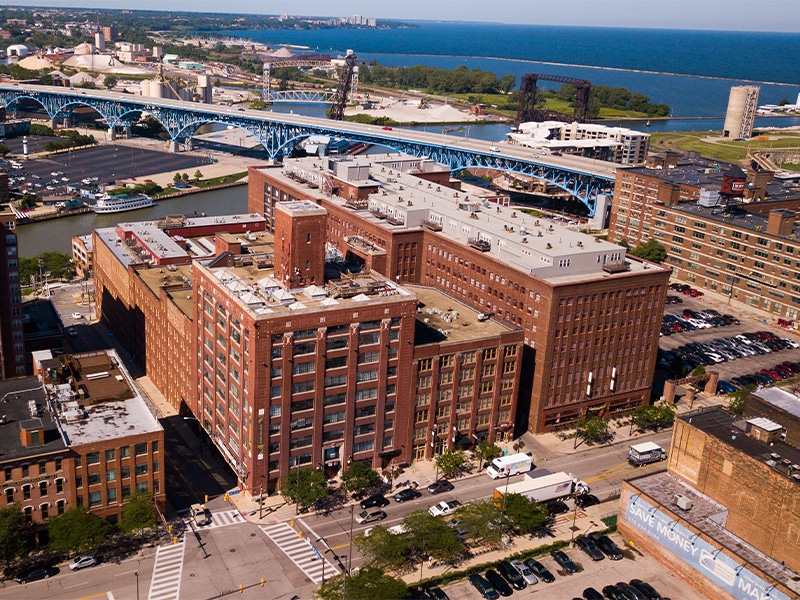 Bridgeview Apartments Image 2