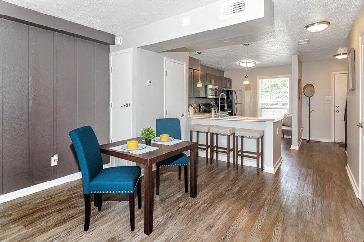 The Residences on 56th Street Image 5