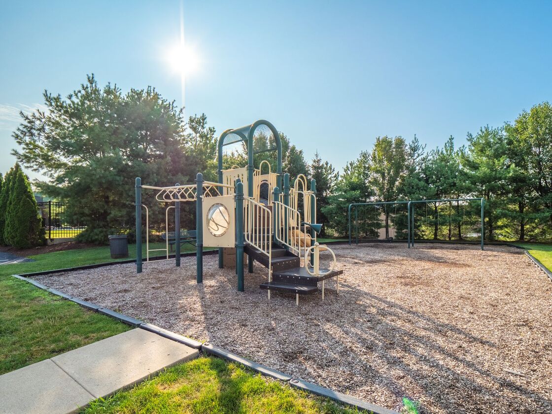 ESTATE SEVEN KIDS（イステイト セブン キッズ） Apartments at The Estates at Seven Fields - Seven Fields