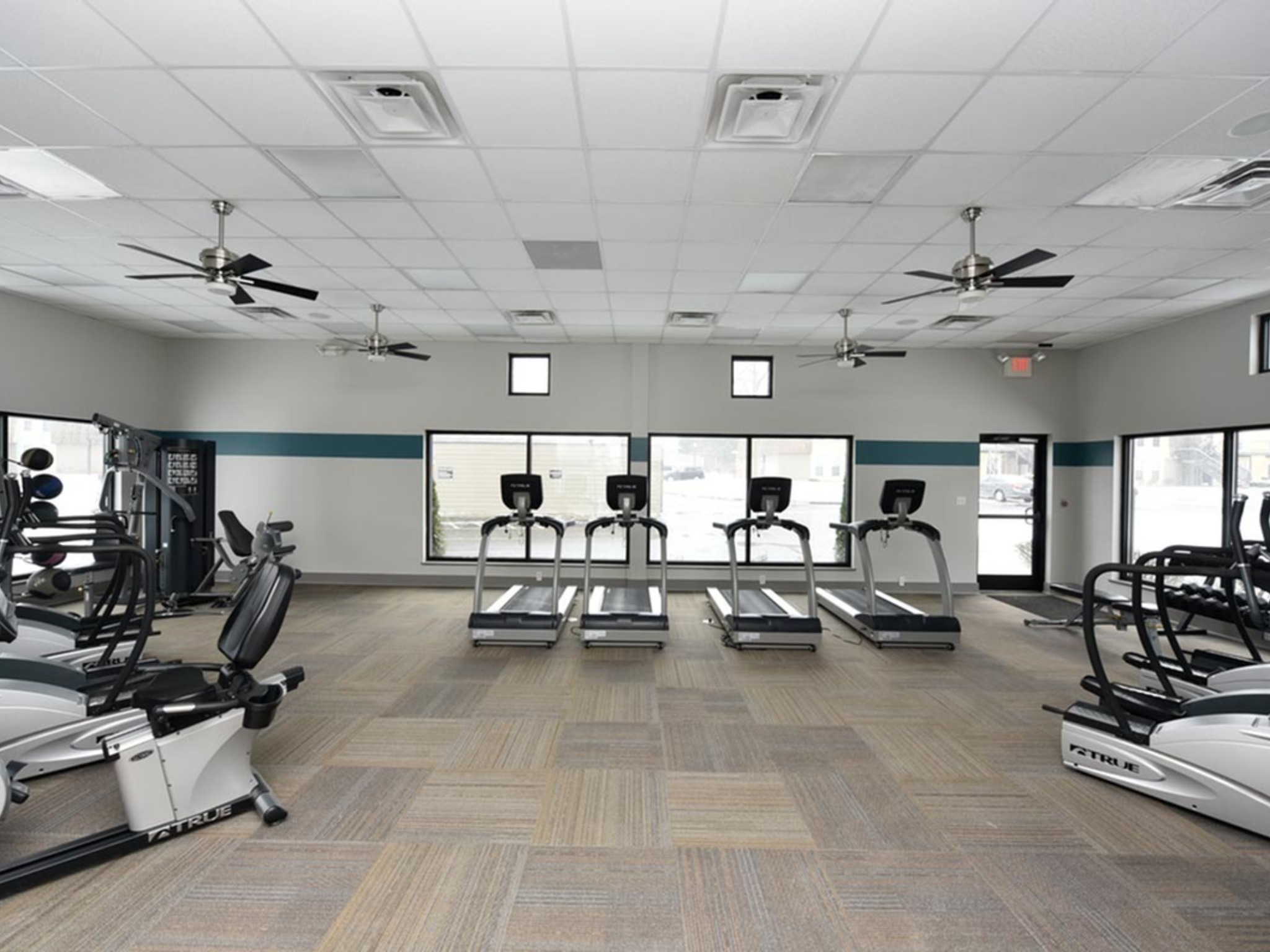 District at Hurstbourne Image 9