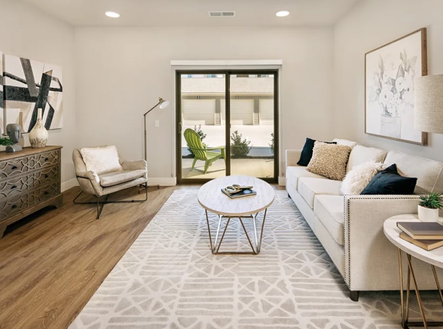 44 West Luxury Living Image 4